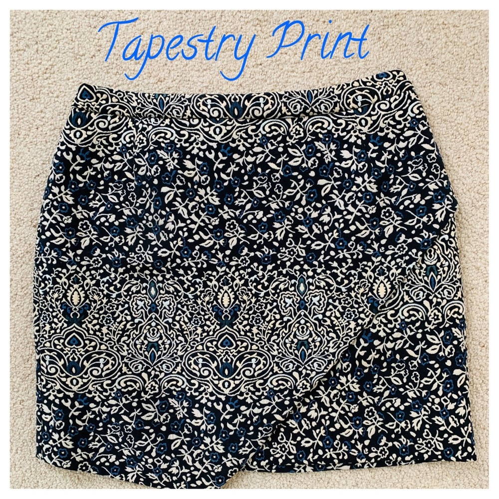Tapestry Print Asymmetrical Mini Skirt